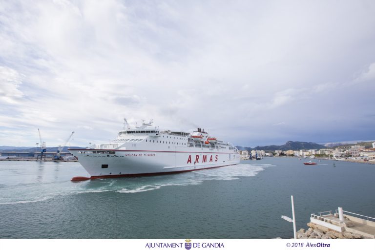 Trasmediterránea continuará en Gandia