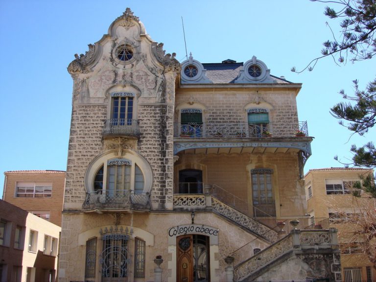 El Colegio Abecé publica un video en sus redes sociales animando a sus alumnos