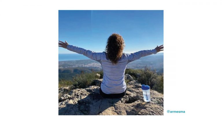 Gandia rinde homenaje a sus turistas y les espera segura