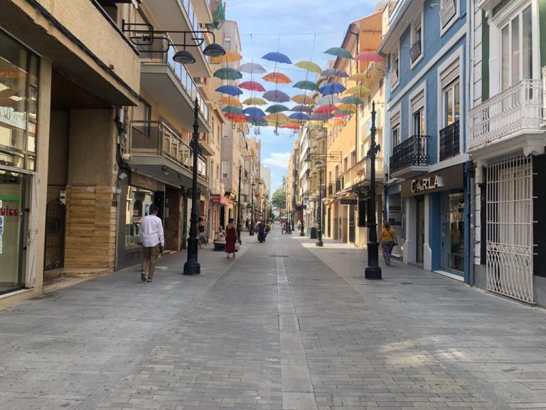 Gandia controla el brote de coronavirus y refuerza la vigilancia policial