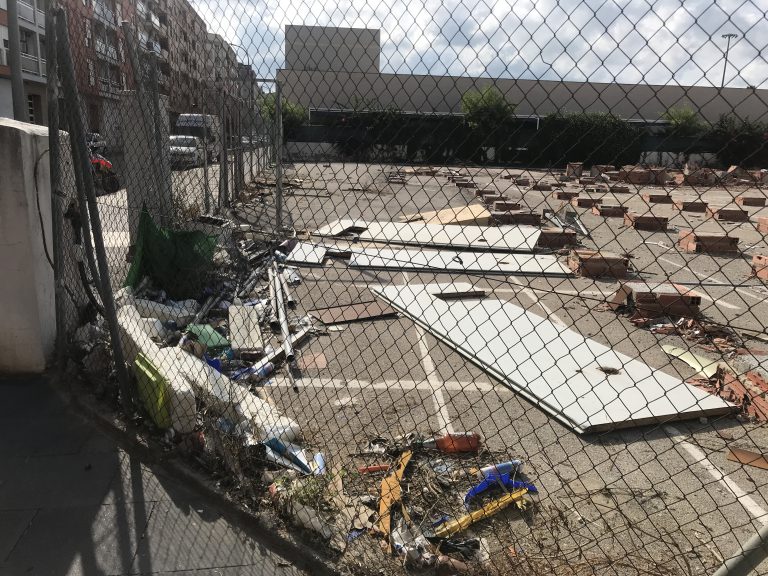 El PP reclama una zona de aparcamiento en el solar que ocupaba el colegio Cervantes