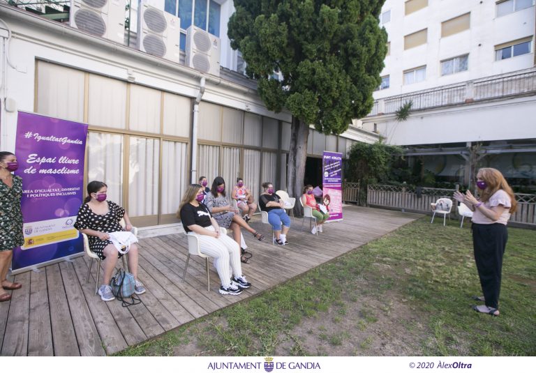 Continuan los talleres de sensibilización y formación para la violencia de género