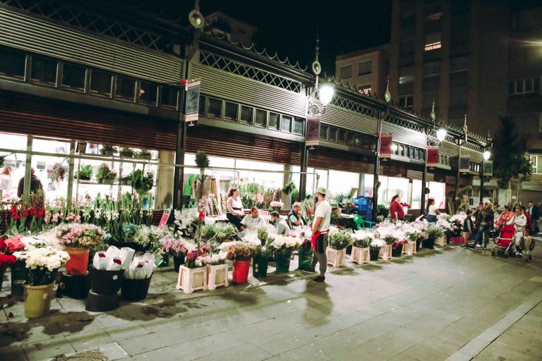 El Mercat de Flors de Tots Sants arriba al Prado un any més