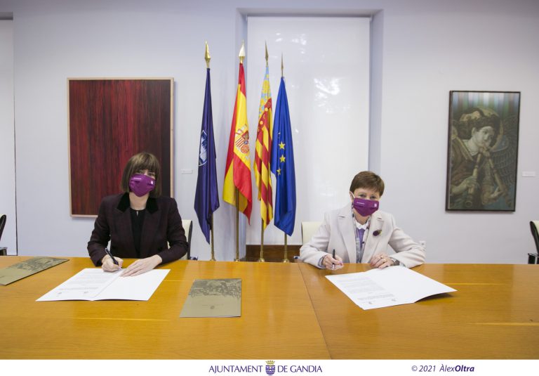 Gandia y la UV suman para facilitar la integración social de las víctimas de violencia de género