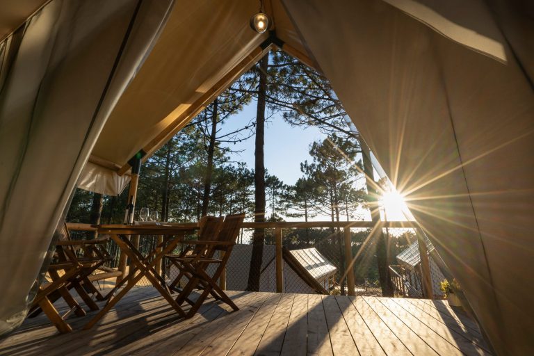 Glamping OHAI GANDIA: un camping resort entre naranjos