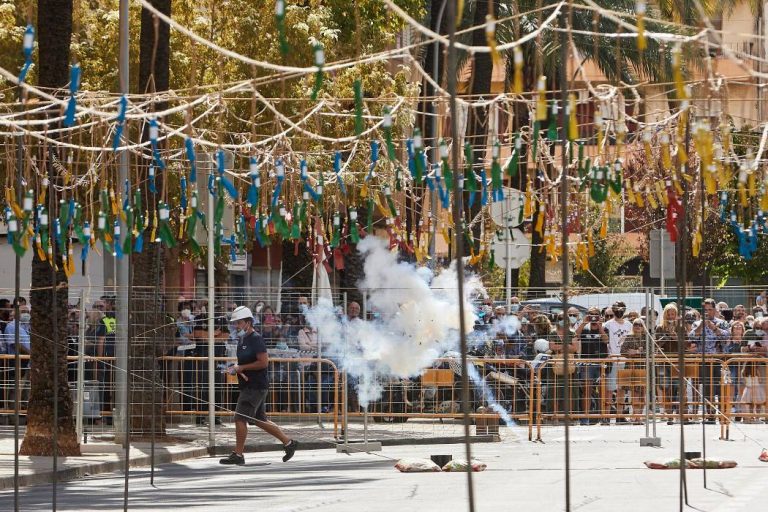 Fallas de Gandia 2021: Calendario de ‘Mascletàs’ y Castillos