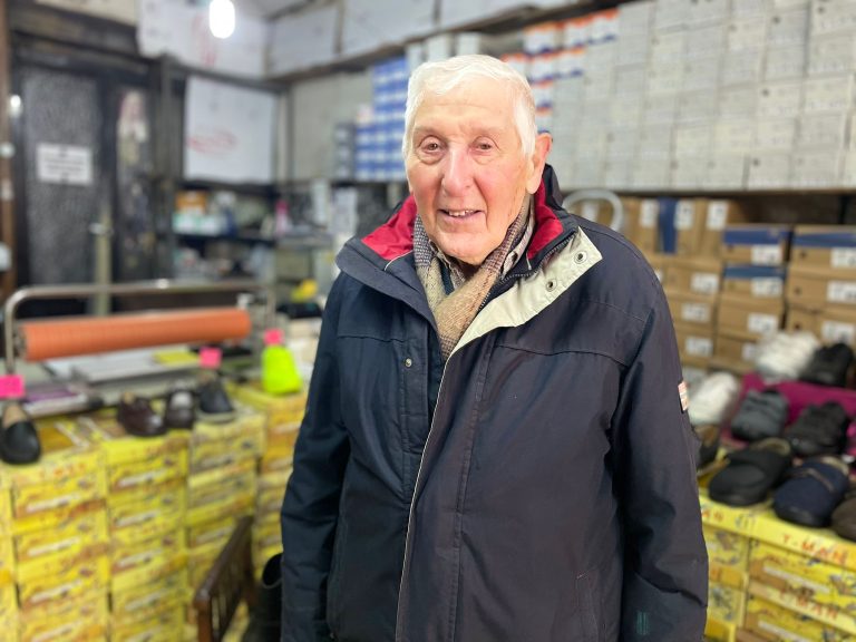 Calzados Francés no cierra, se traslada «por un tiempo»