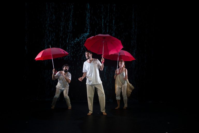 El Teatre Raval programa obres, circ i dansa per a Nadal