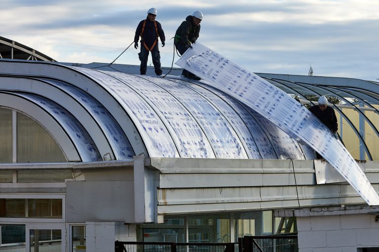 La piscina del polideportivo reabre sus puertas