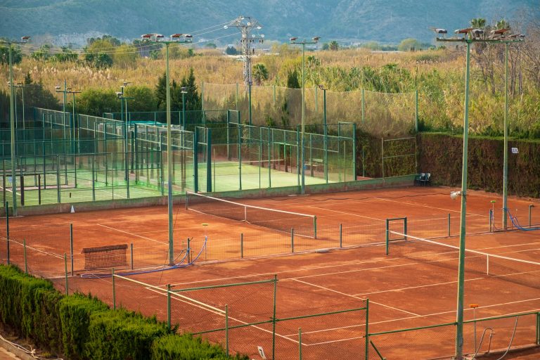 Jornada de puertas abiertas en el Club de Tenis de Gandia
