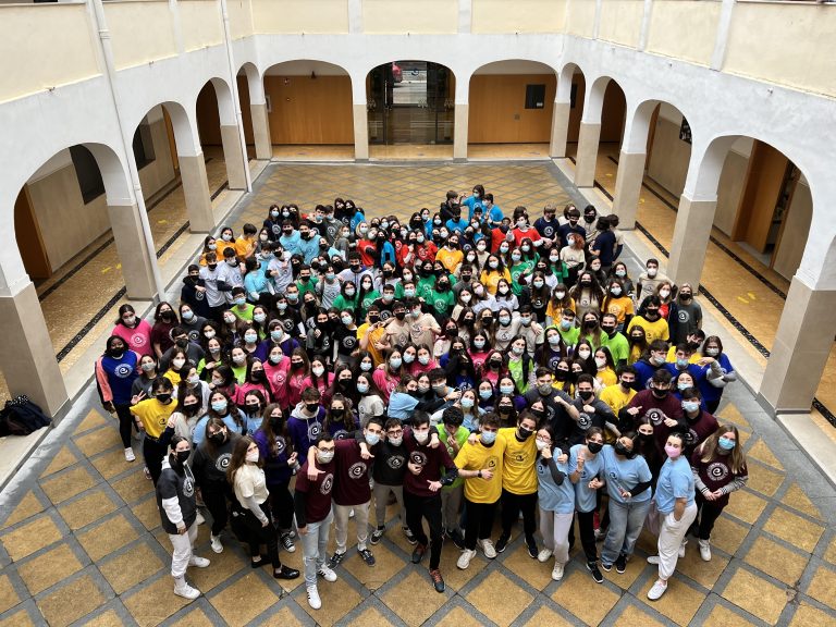 Escolapias Gandia celebra su V Gincana Cultural