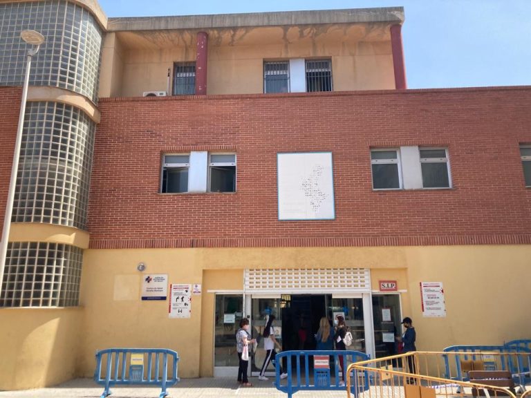 Detenido tras agredir a dos sanitarias en el centro de salud de Beniopa