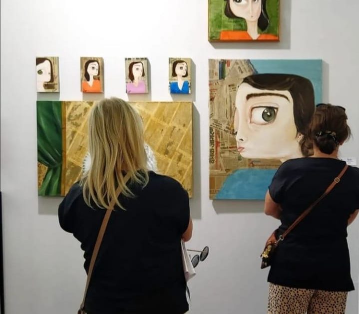 La artista gandiense Belén Venturo expone sus obras en Mónaco
