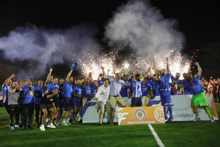 El CF Gandia consigue el ascenso a Tercera División