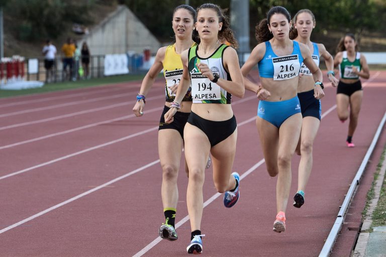 Este 8M si las visibilizamos a ellas, ganamos todos: la campaña para impulsar el deporte femenino en Gandia