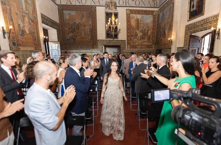 La demanà de la Fallera Mayor de Gandia, Marta Millet, en imágenes