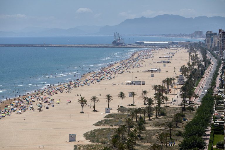 Gandia supera a València y  Peñíscola  en el buscador de hoteles Jetcost