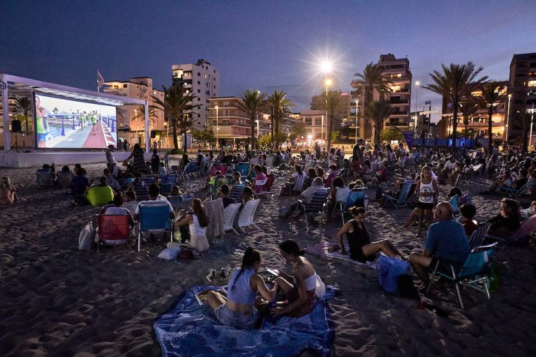 Gandia prepara un mes de agosto repleto de cine, deporte y cultura