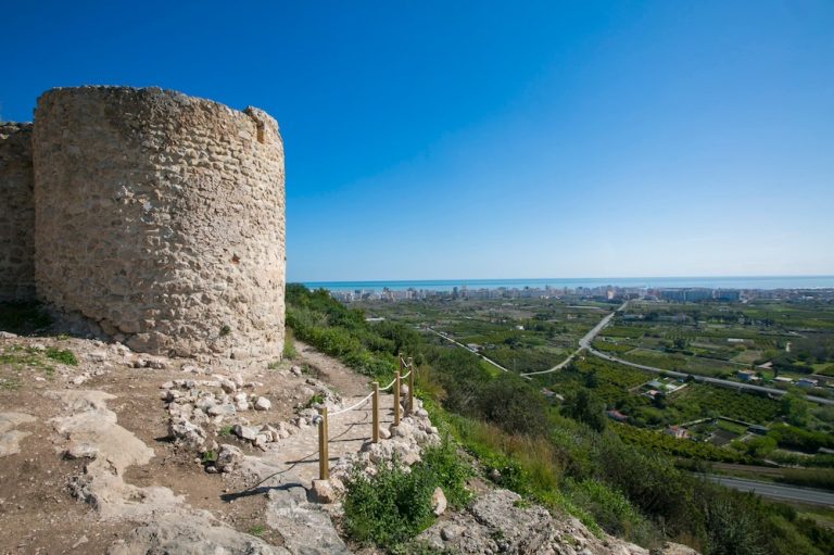 Cerrado el acceso al Castillo de Bairén por obras