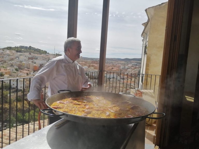 Gandia se promociona en Cuenca como destino turístico para todo el año