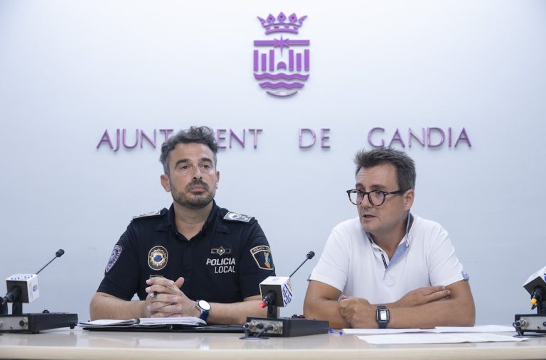La Policía Local de Gandia ha realizado 100 servicios diarios durante este verano