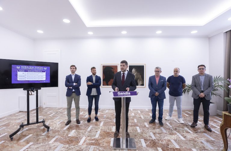 Gandia bajará y bonificará los impuestos del IBI, Vehículos, Residuos y Obras
