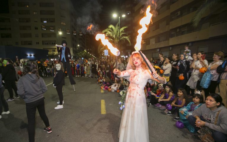 El Pirata Halloween congrega a más de 2.500 jóvenes en el Polígono Benieto