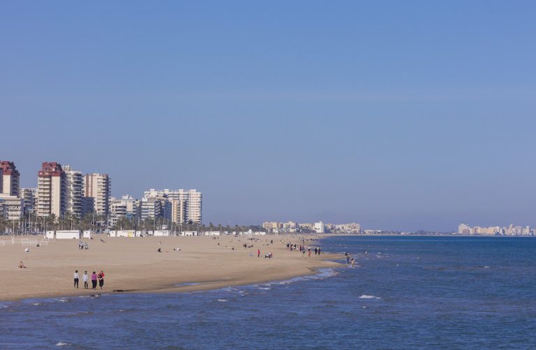 La Bandera Azul vuelve a Gandia por trigésimo sexto año consecutivo