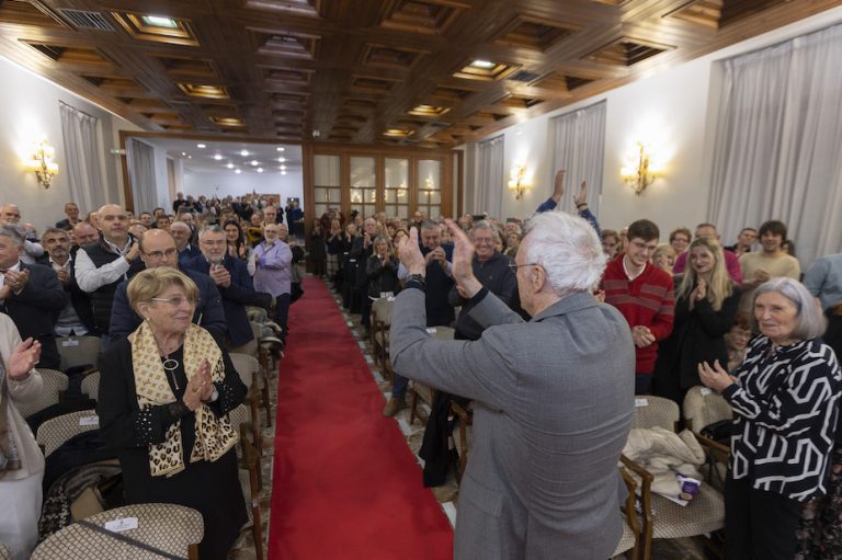 VÍDEO | Dulce y emotivo: Pep Gomar «Tano», Hijo Predilecto de Gandia