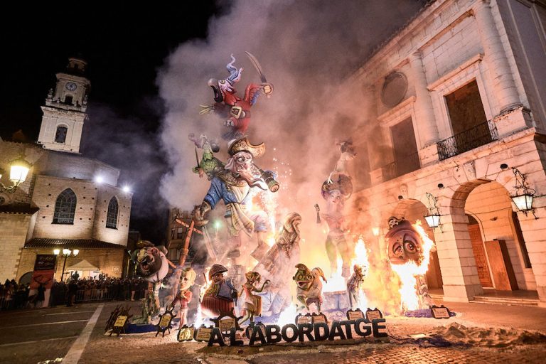 El sistema de jurados de las Fallas de Gandia cambia