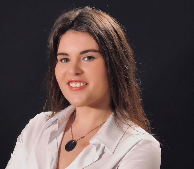Ariadna Llodra, presidenta de AJEMSA: «Queremos aportar a los jóvenes ayuda y formación para emprender»