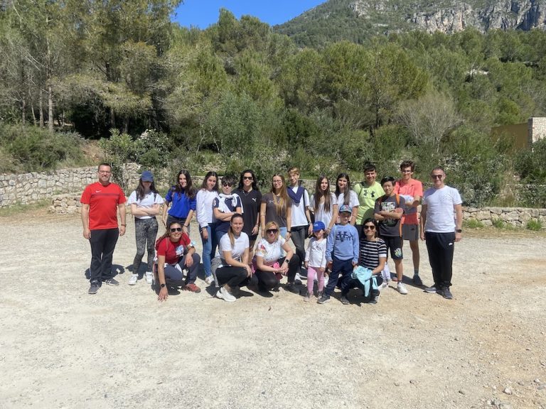 Los jóvenes cofrades de la Hermandad de la Santísima Cruz celebran la II Jornada de Convivencia