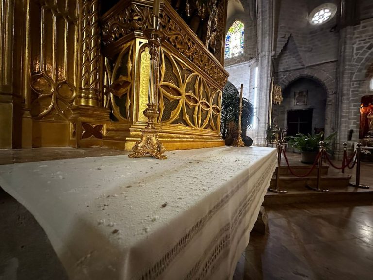 La Colegiata de Gandia se «desprende» de nuevo