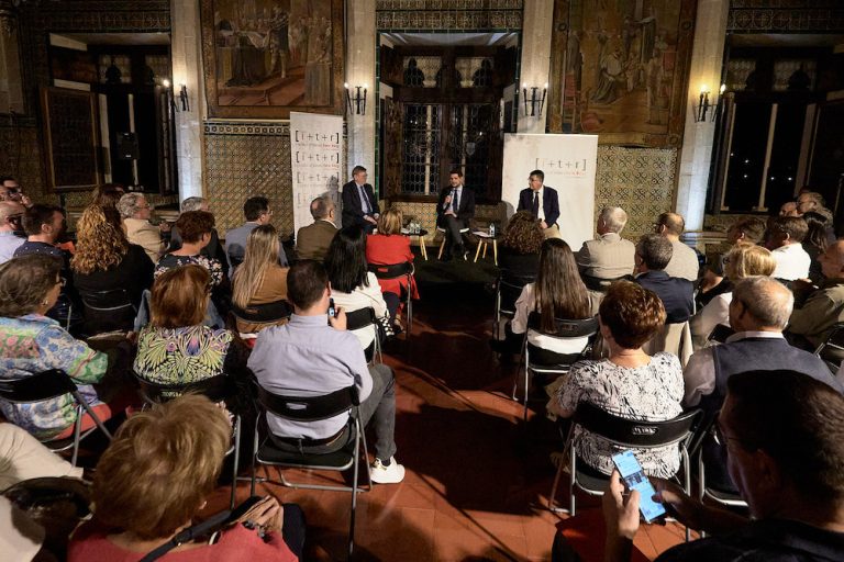 Ximo Puig presenta al Palau Ducal el seu llibre ‘Una idea d’esperança’