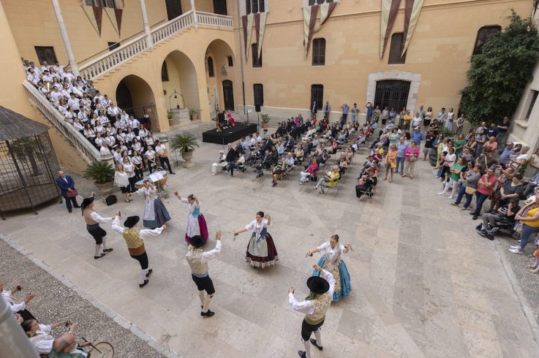 Las imágenes del 9 d’Octubre en Gandia