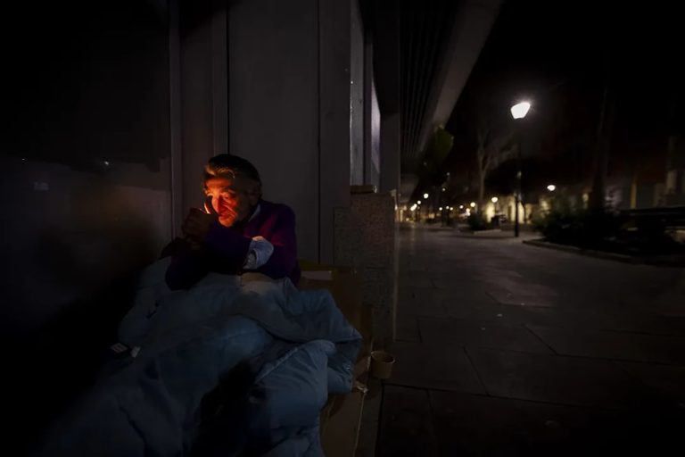 Cáritas Gandia anima a la sociedad a ayudar como sus jóvenes voluntarios