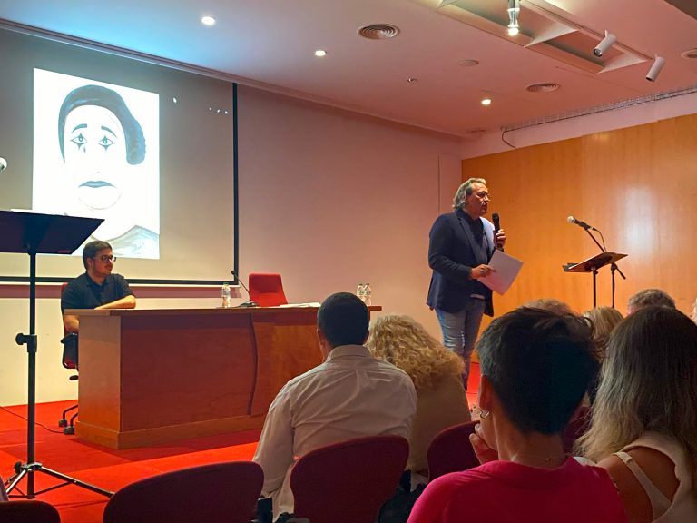 Arturo Torró presenta con letra, pintura y melodía sus ‘Historias de Cuarentena’