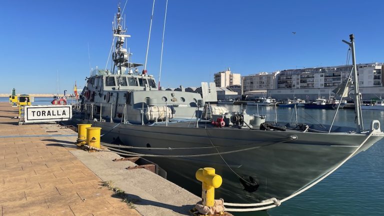 Así es el patrullero de la Armada «Toralla» que atraca en Gandia