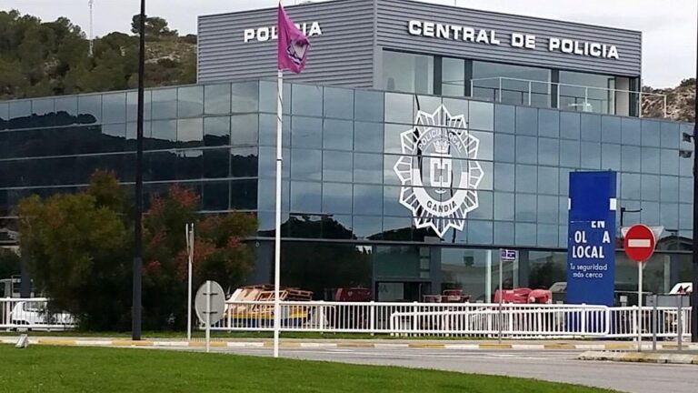 Reorganización policial en Gandia: más agentes locales en los barrios