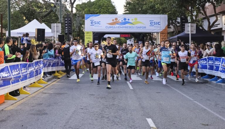 La V Cursa de les Empreses reúne deporte, fiesta y solidaridad en Gandia