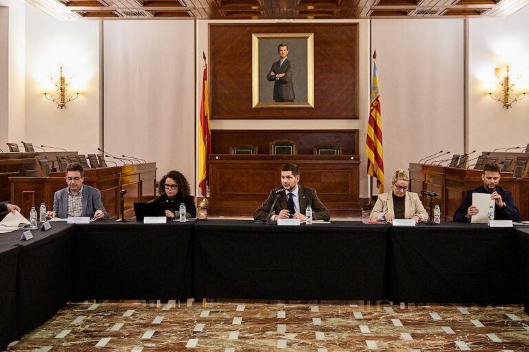 Gandia refuerza su estrategia económica con la primera reunión del Consejo Económico y Social del año