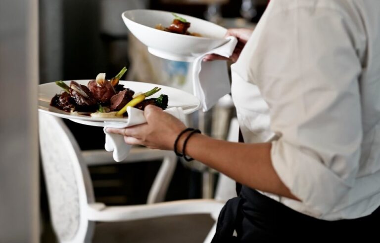 Seis sesiones gratuitas en Urbalab para mejorar la gestión laboral en hostelería