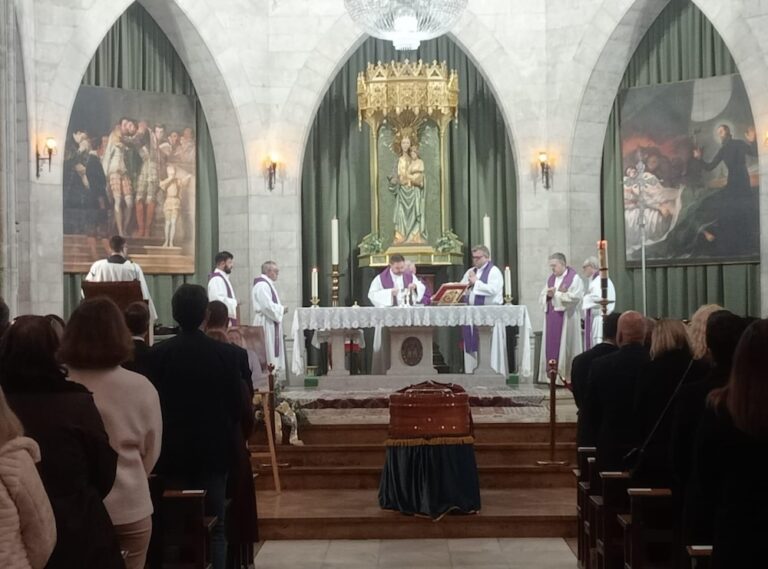 Gandia despide a Arturo Torró