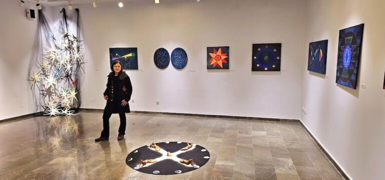 Helena Aikin: «Mi arte es una exploración del misterio de la vida»