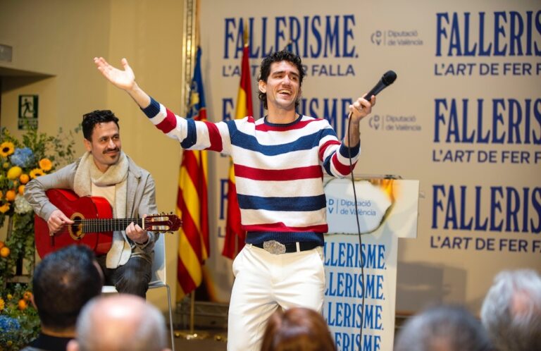 La Diputació da inicio a las Fallas reivindicando el ‘fallerisme’