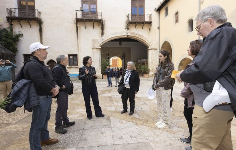 La OET de Nueva York acerca las Fallas de Gandia a la prensa estadounidense