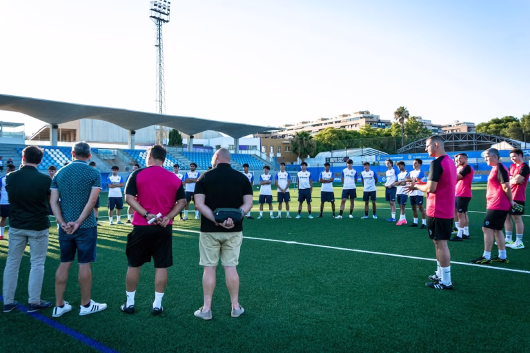 El CF Gandia pone en marcha la pretemporada con el objetivo del ascenso