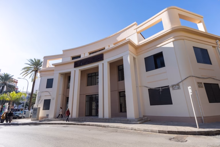 La transformación del Ausiàs March: las aulas volverán a llenarse el 7 de enero