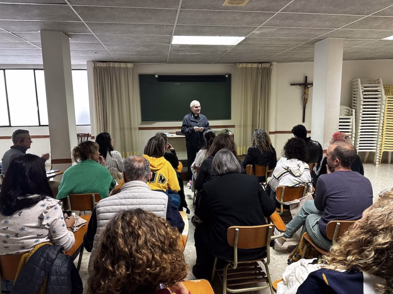 La Colegiata de Gandia forma y acredita a 42 guías oficiales